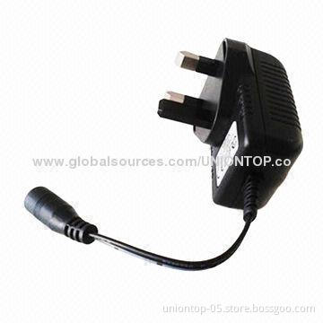 UK 12V 0.5A wall mount AC DC power adapter with CE, FCC, LVD certifications